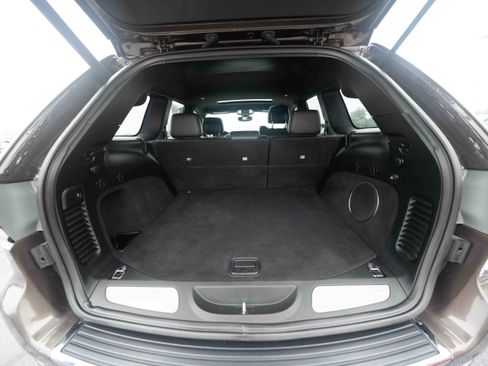 Used 2018 Jeep Grand Cherokee Limited AWD/4WD image 27