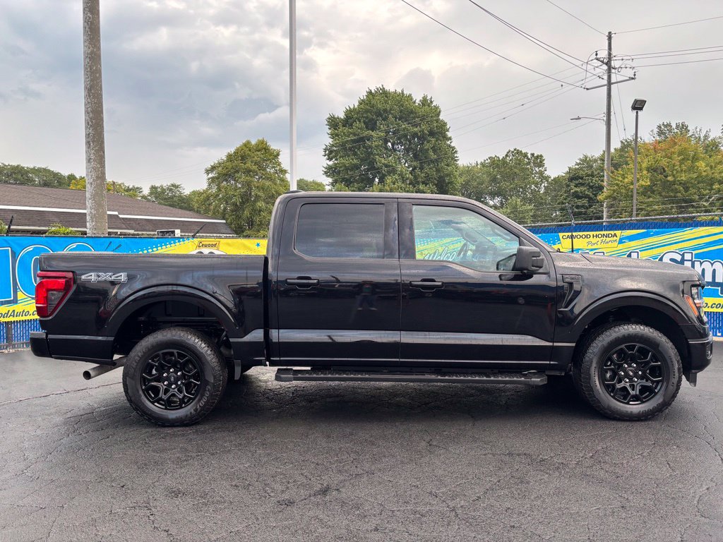 Used 2024 Ford F150 XLT w/ XLT Black Appearance Package AWD/4WD image 2