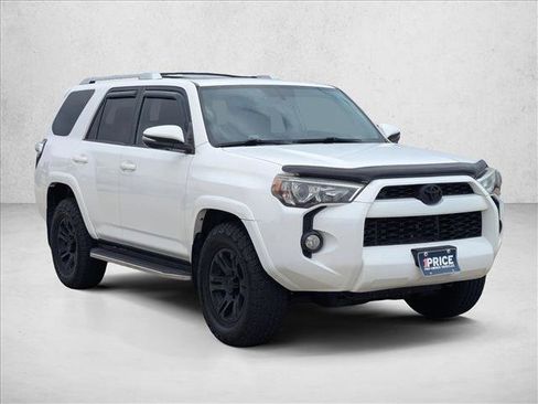 Used 2017 Toyota 4Runner SR5 Premium RWD image 3