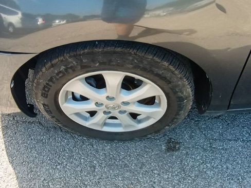 Used 2010 Toyota Camry FWD image 14
