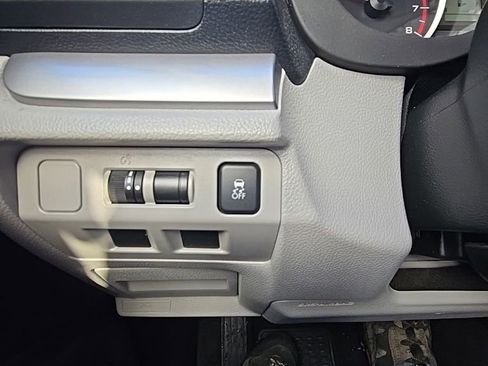 Used 2017 Subaru Forester 2.5i Premium w/ All-Weather Package image 19