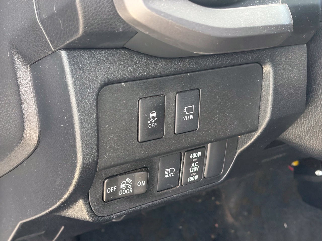 Used 2023 Toyota Tacoma TRD Off-Road w/ TRD Premium Off Road Package AWD/4WD image 7