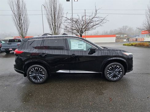 New 2026 Nissan Rogue Platinum image 4