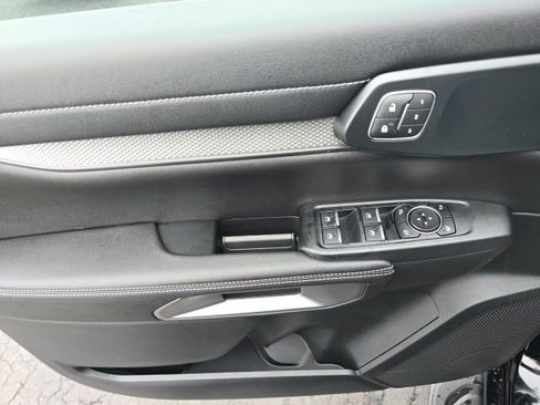 New 2026 Ford Ranger Lariat w/ Chrome Accent Package AWD/4WD image 9