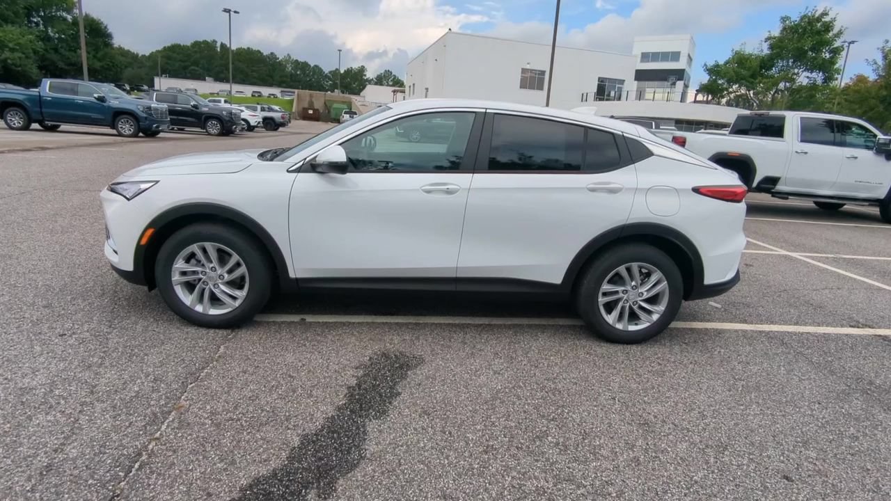 New 2026 Buick Envista Sport Touring w/ Convenience I Package FWD image 4