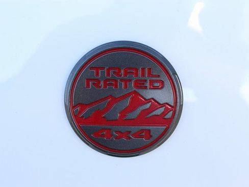 Used 2022 Jeep Grand Cherokee Trailhawk w/ Luxury Tech Group III image 10