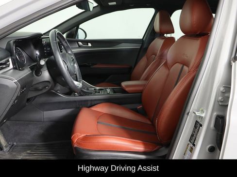 Used 2023 Kia K5 GT-Line image 16