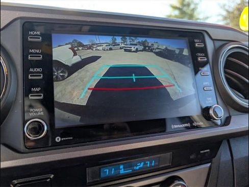 Used 2023 Toyota Tacoma TRD Sport image 21