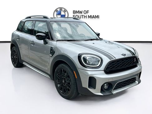 Used 2024 MINI Cooper Countryman S w/ Premium Package FWD image 1