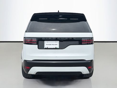 Used 2025 Land Rover Discovery Dynamic SE AWD/4WD image 4