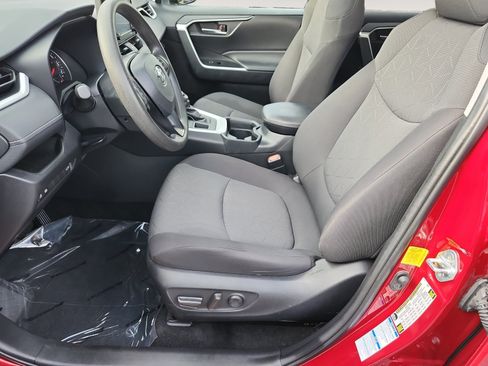 Used 2020 Toyota RAV4 XLE w/ Convenience Package AWD/4WD image 9
