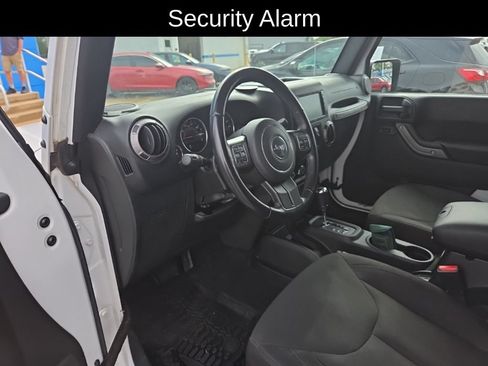 Used 2018 Jeep Wrangler Unlimited Sport S AWD/4WD image 15