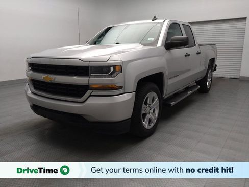 Used 2018 Chevrolet Silverado 1500 Custom w/ Custom Value Package image 1