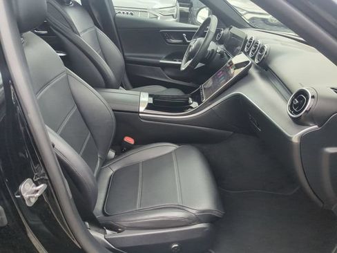 Used 2025 Mercedes-Benz C 300 4MATIC Sedan image 30