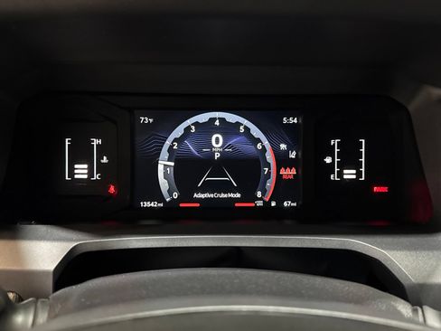 Used 2025 Toyota Tacoma SR5 AWD/4WD image 30