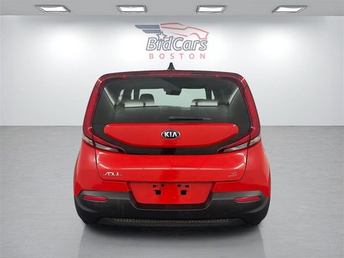 Used 2020 Kia Soul S image 5