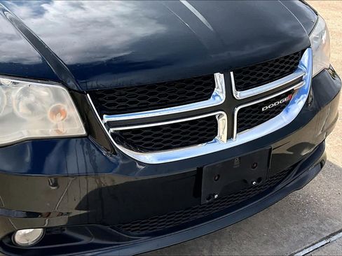 Used 2017 Dodge Grand Caravan SXT image 29