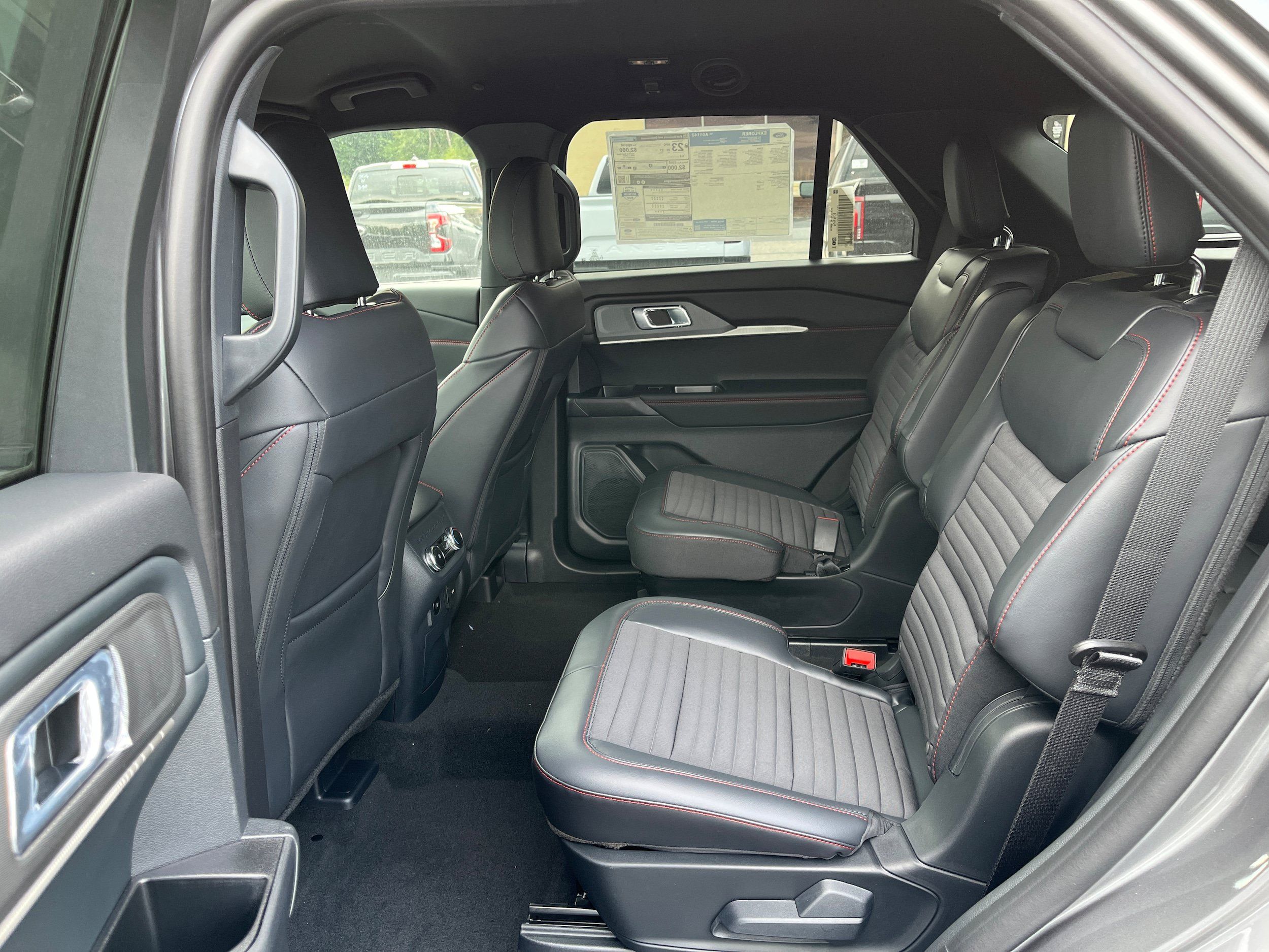 New 2027 Ford Explorer ST-Line AWD/4WD image 12