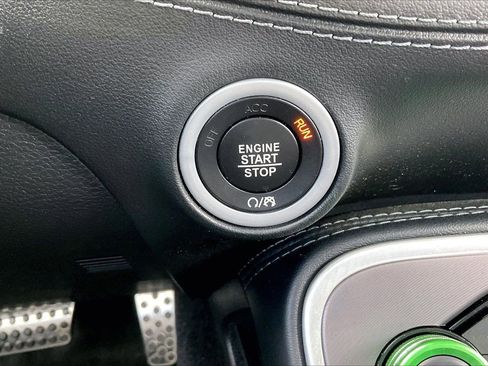 Certified 2022 Dodge Challenger R/T w/ Plus Package image 29