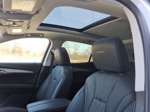 Used 2024 Buick Envision Avenir AWD/4WD image 26