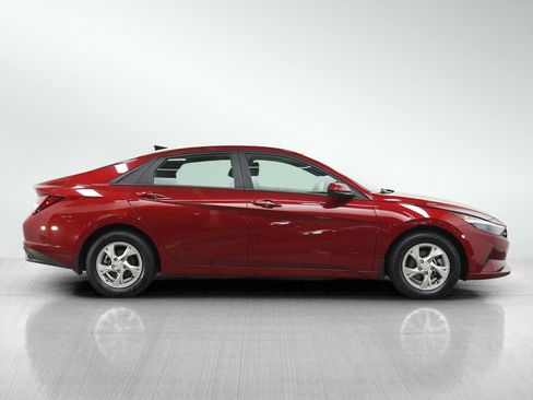 Certified 2023 Hyundai Elantra SE FWD image 6
