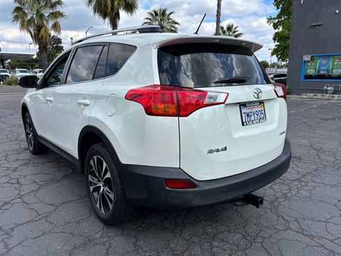 Used 2015 Toyota RAV4 Limited w/ Technology Package FWD image 6