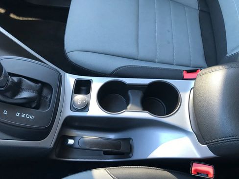 Used 2016 Ford Escape SE w/ Equipment Group 201A image 27