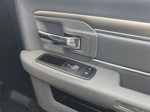 Used 2018 RAM 1500 Big Horn image 26