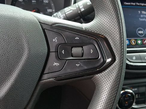 Used 2023 Chevrolet TrailBlazer LT w/ Convenience Package AWD/4WD image 19