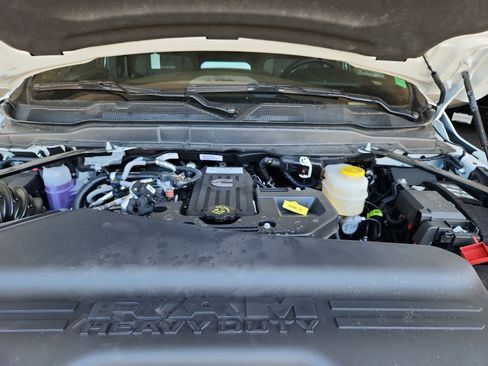 New 2025 RAM 2500 Laramie image 21