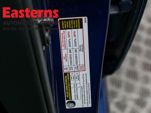 Used 2023 Nissan Leaf S image 32