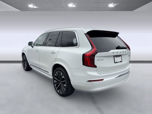 New 2026 Volvo XC90 B6 Ultra image 3