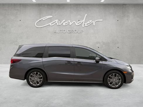 Used 2025 Honda Odyssey Touring image 17
