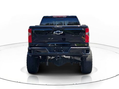 Used 2022 Chevrolet Silverado 2500 LTZ w/ LTZ Plus Package AWD/4WD image 6