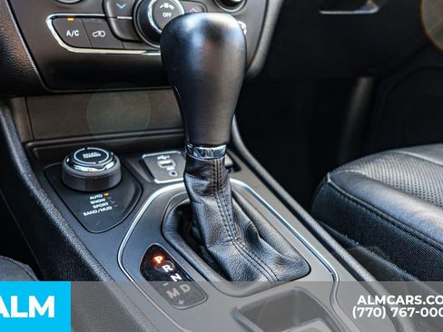 Used 2021 Jeep Cherokee Latitude Lux image 45