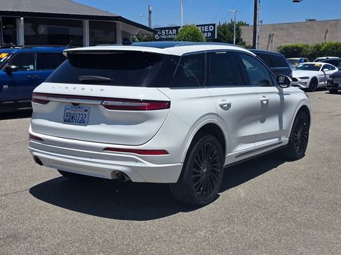 Used 2022 Lincoln Corsair Reserve AWD/4WD image 4