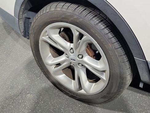 Used 2015 Ford Explorer Limited w/ Equipment Group 302A image 4