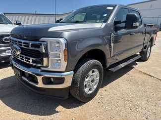 Used 2025 Ford F250 XLT w/ FX4 Off-Road Package AWD/4WD video 1