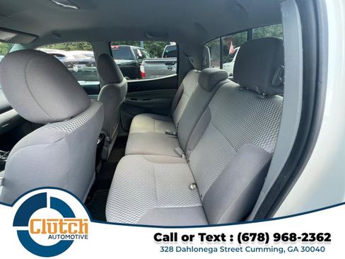 Used 2014 Toyota Tacoma PreRunner w/ Convenience Package image 12