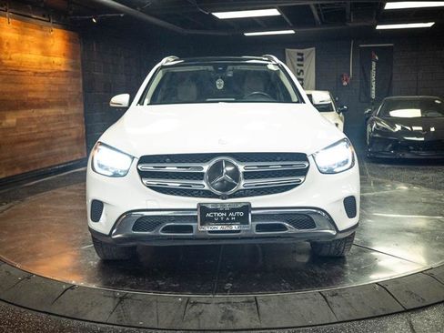 Used 2021 Mercedes-Benz GLC 300 4MATIC w/ Premium Package image 4