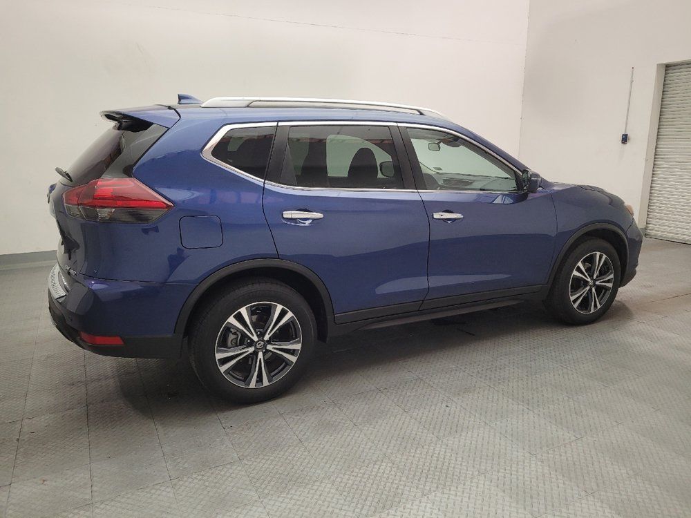 Used 2020 Nissan Rogue SV w/ Sun & Sound Touring Package FWD image 10