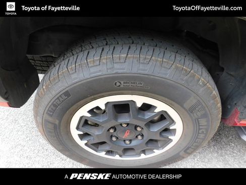 Used 2025 Toyota 4Runner TRD Off-Road AWD/4WD image 7