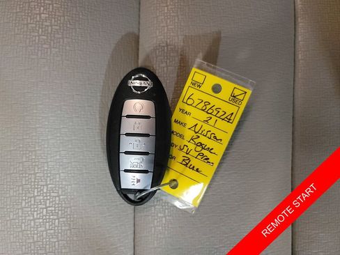 Used 2021 Nissan Rogue SV w/ Premium Package image 29