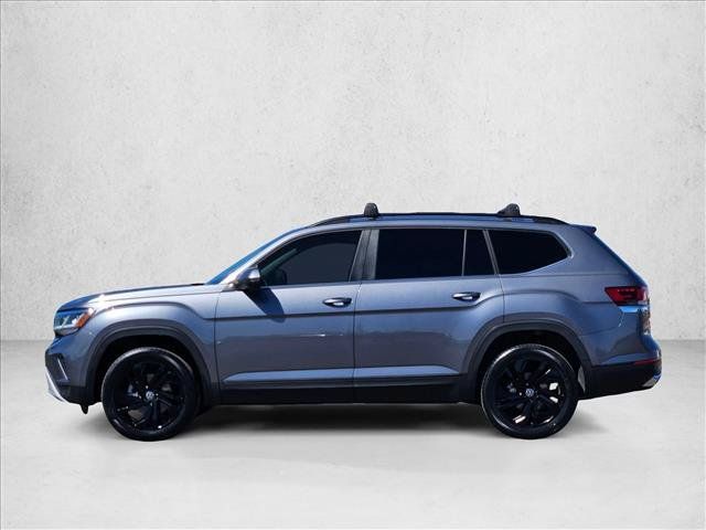 Used 2023 Volkswagen Atlas SE w/ Black Wheel Package AWD/4WD image 10