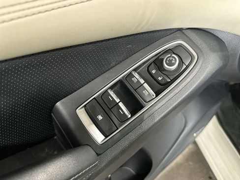 Used 2020 Subaru Ascent Limited w/ Technology Package AWD/4WD image 19