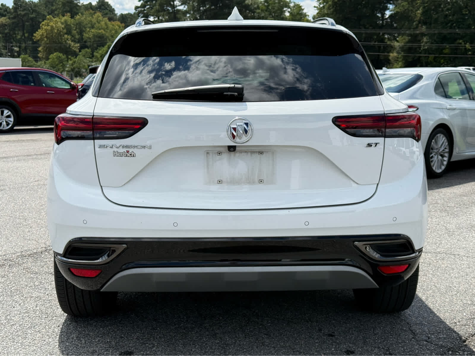 Used 2023 Buick Envision Essence w/ Sport Touring Package FWD image 8