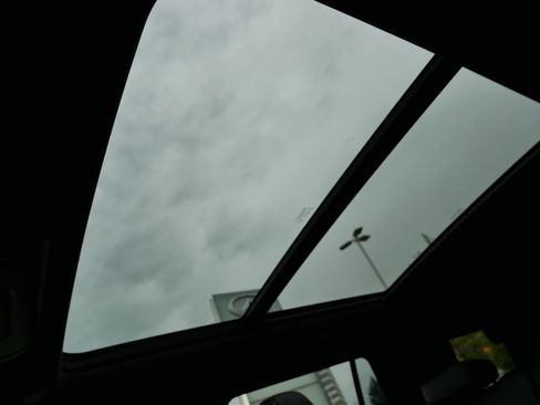 Used 2021 Chevrolet Tahoe RST image 32