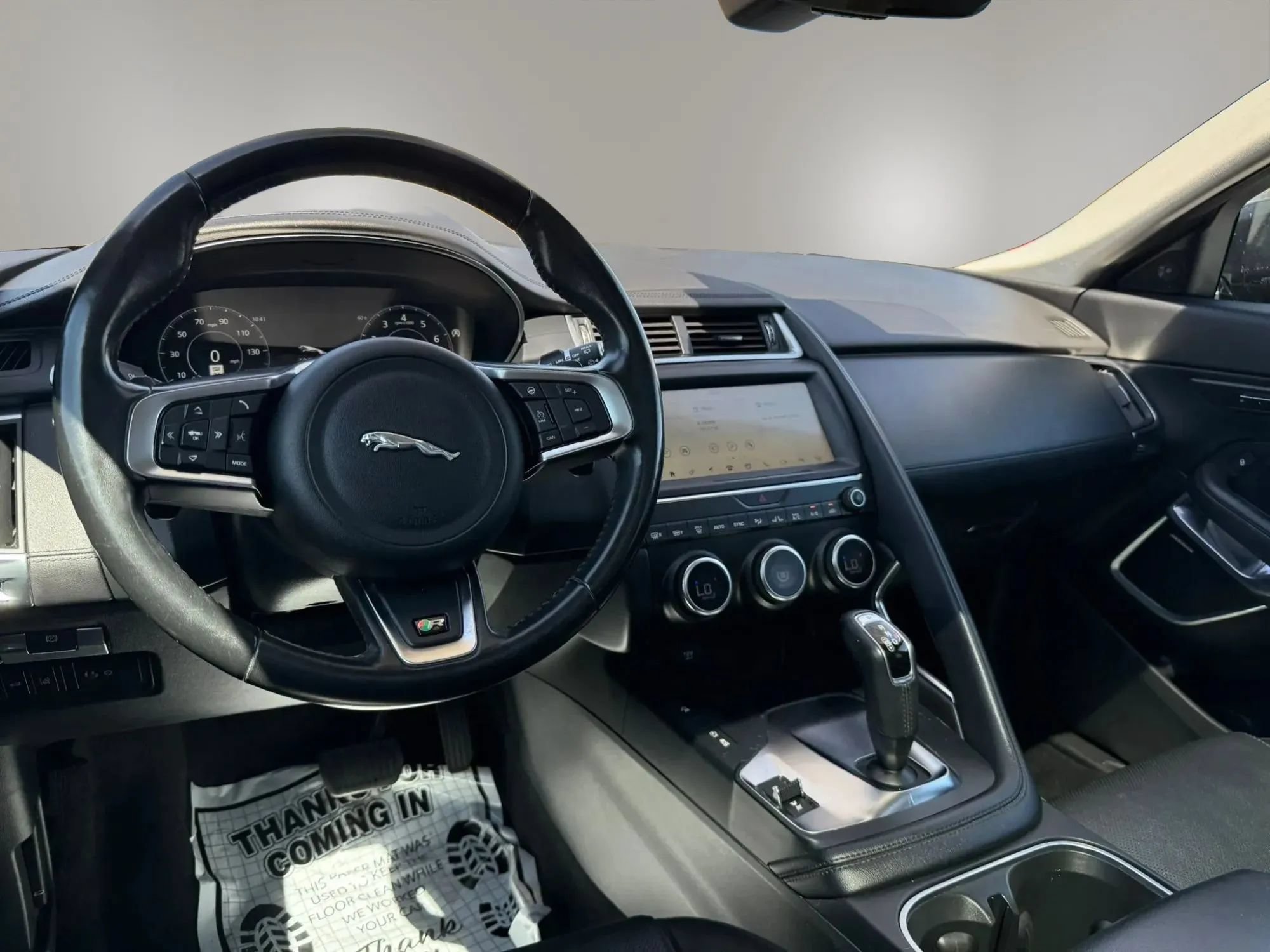 Used 2020 Jaguar E-PACE SE AWD/4WD image 19