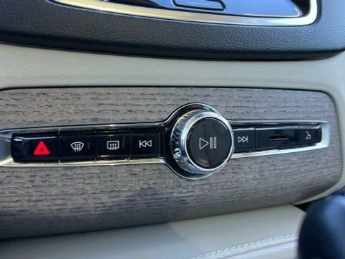 Used 2021 Volvo XC90 T6 Inscription w/ Protection Package Premier image 43