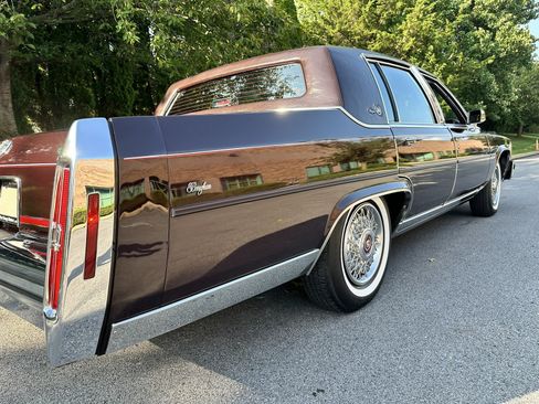 Used 1987 Cadillac Brougham RWD image 90
